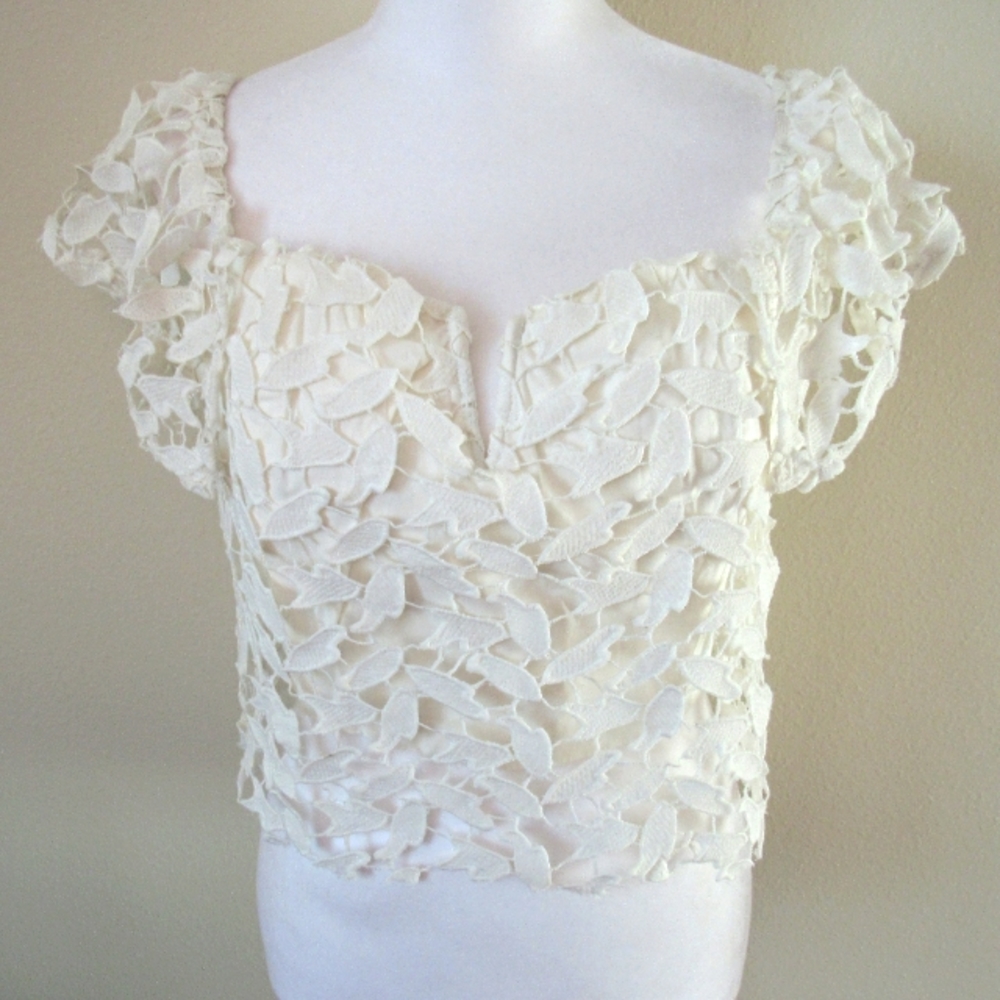 NWOT Lace crop top with corset